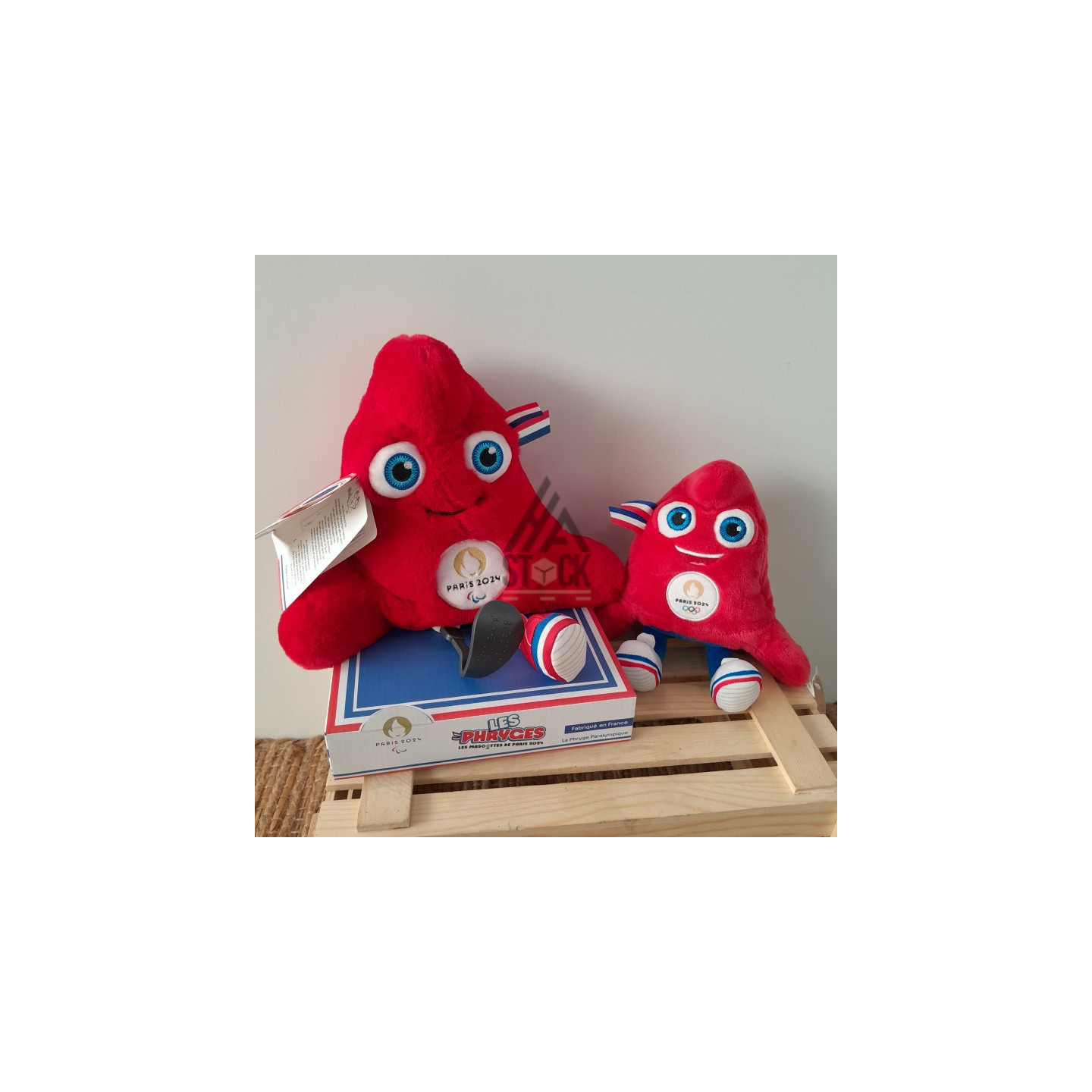 Peluche mascotte PARIS 2024 -55 pièces
