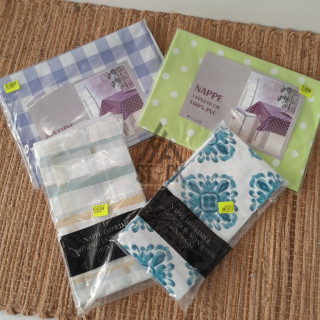 Nappe PVC imprimée - 30 pièces