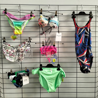 Maillot de bain - 300 pièces Maillot de bain - 300 pièces