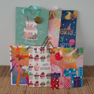 Sac cadeaux - 125 pièces
