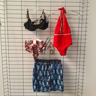 Maillot de bain - 300 pièces