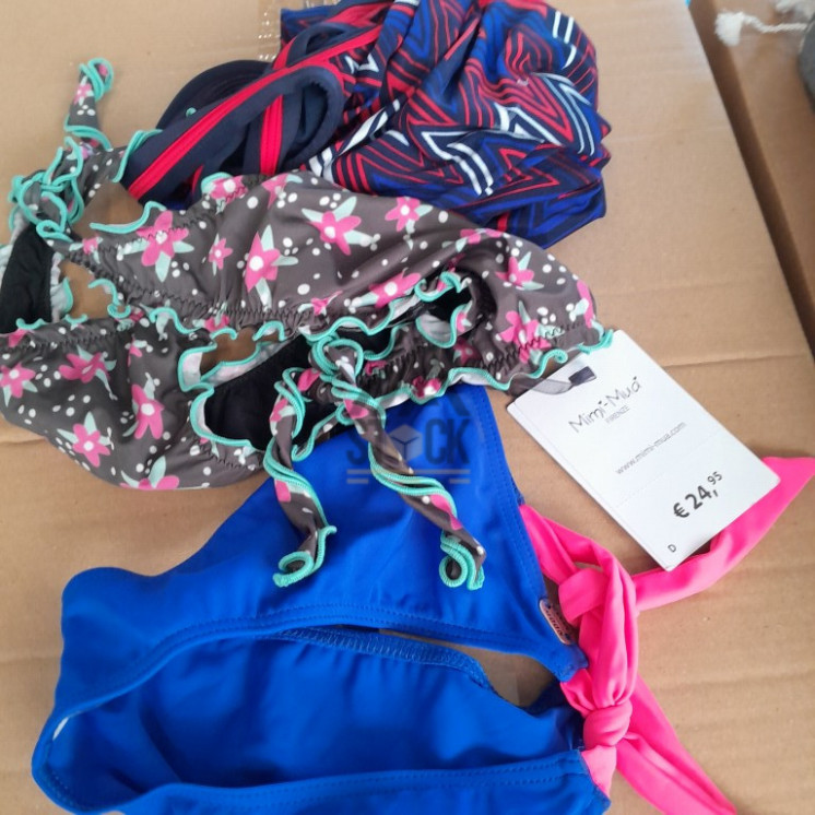Maillot de bain - 300 pièces