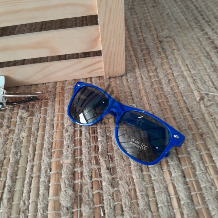 Lunette de soleil - 100 pièces