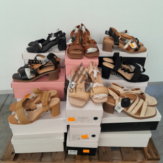 CHAUSSURE D'ÉTÉ en boite  - 25 paires
