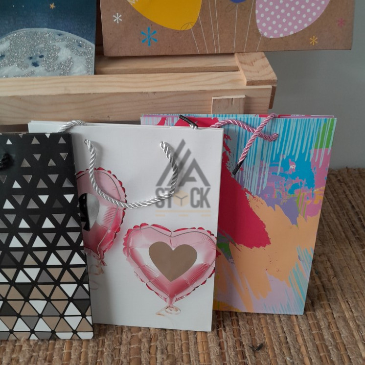 Sac cadeaux - 200 pièces