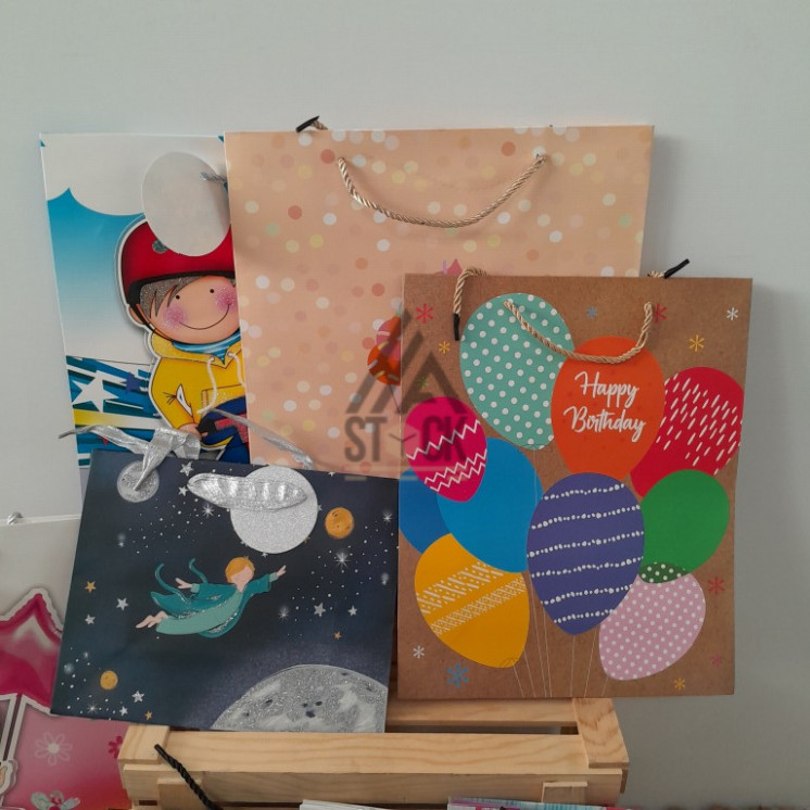 Sac cadeaux - 200 pièces