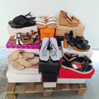 CHAUSSURE D'ÉTÉ en boite - 25 paires CHAUSSURE D'ÉTÉ en boite - 25 paires