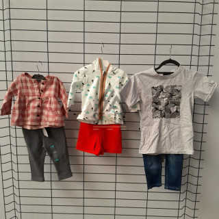 TEXTILE ENFANT de marque - 110 pièces