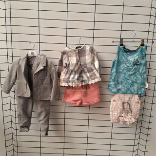 TEXTILE ENFANT de marque - 110 pièces