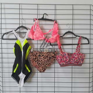 Maillot de bain - 200 pièces