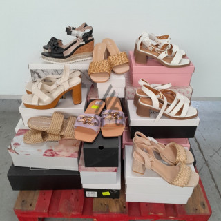 CHAUSSURE D'ÉTÉ en boite  - 25 paires