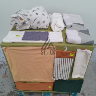 LINGE DE MAISON VRAC - 220 pièces LINGE DE MAISON VRAC - 220 pièces