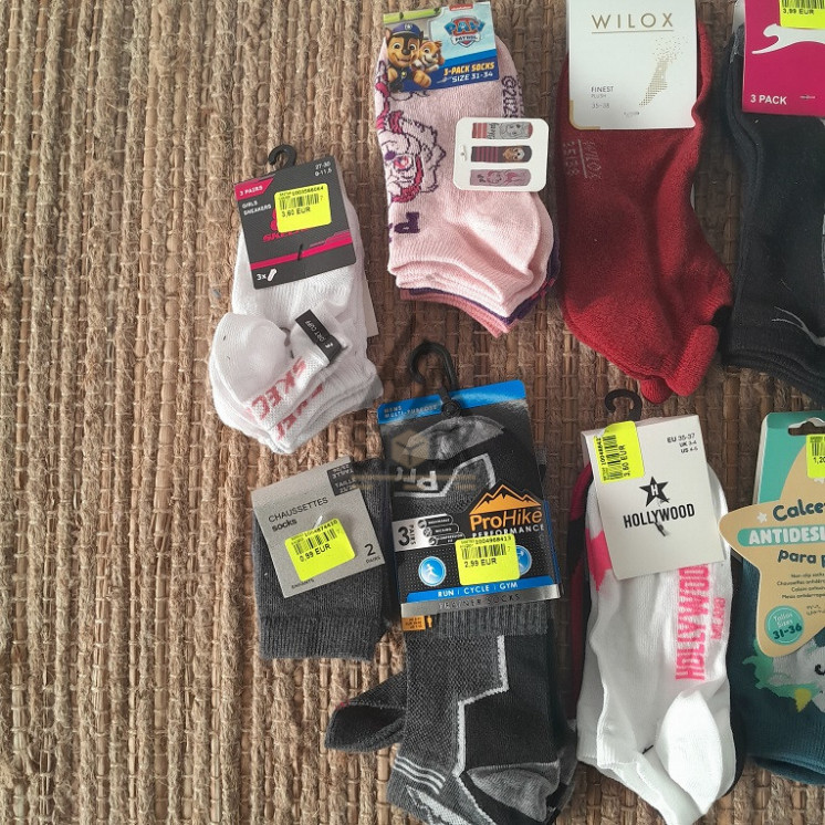 CHAUSSETTE - 300 paires