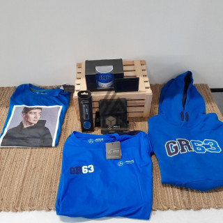 Textile/ accessoires AMG MERCEDES - 30 pièces Textile/ accessoires AMG MERCEDES - 30 pièces