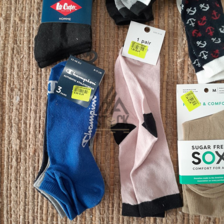 CHAUSSETTE - 300 paires