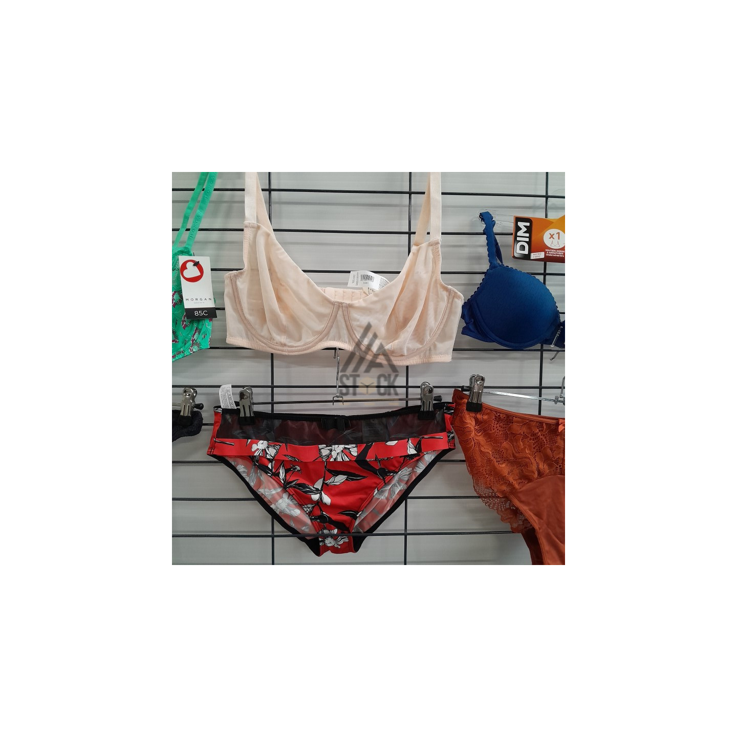 SOUS VETEMENTS DE MARQUE - 50 pièces