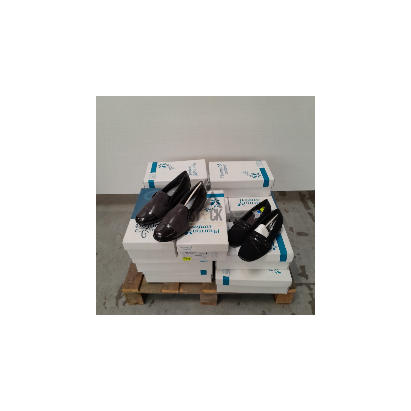 CHAUSSURE en boite - PHARMA CONFORT - 15 paires