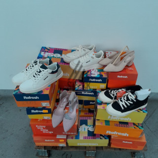 CHAUSSURE en boite - REFRESH - 21 paires CHAUSSURE en boite - REFRESH - 21 paires