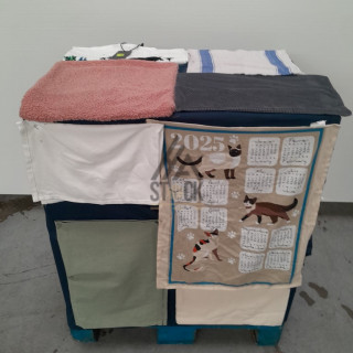 LINGE DE MAISON VRAC - 220 pièces LINGE DE MAISON VRAC - 220 pièces