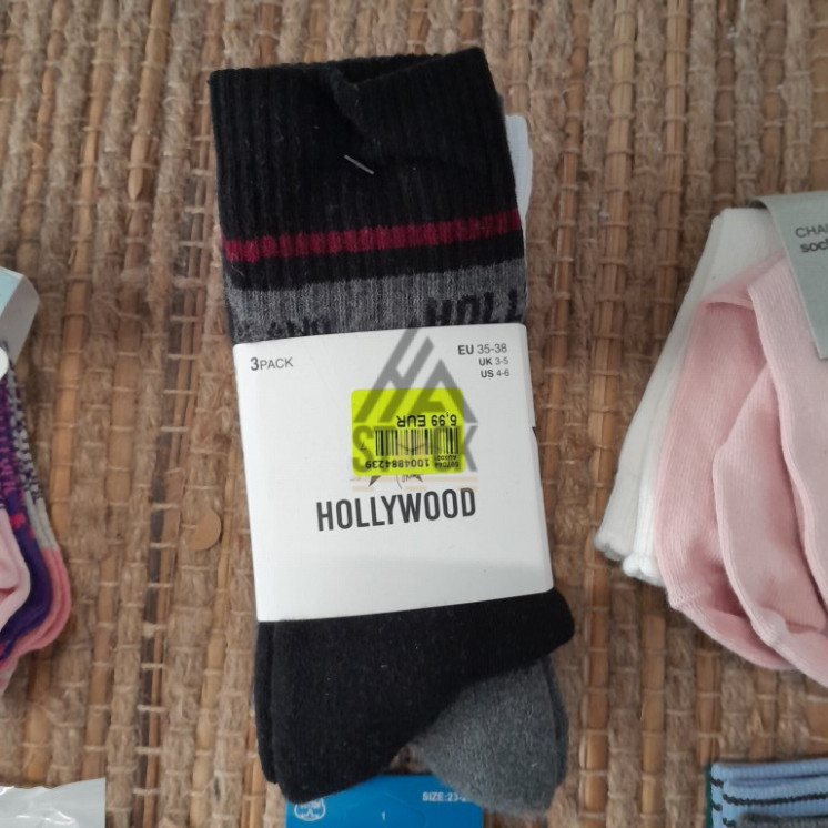 CHAUSSETTE - 300 paires