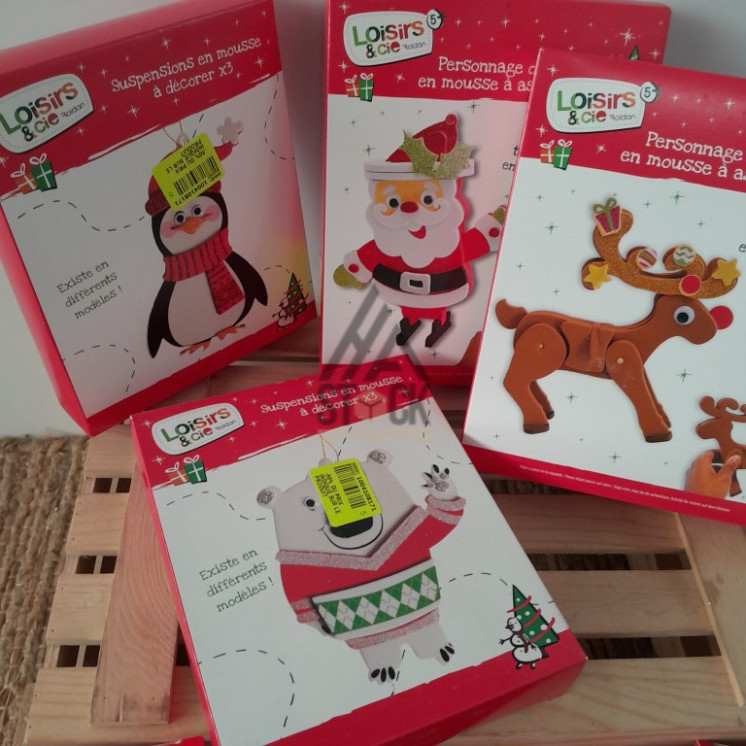 Suspensions en mousse a décorer NOEL - 65 pièces