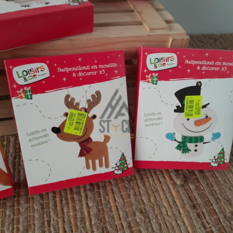 Suspensions en mousse a décorer NOEL - 65 pièces