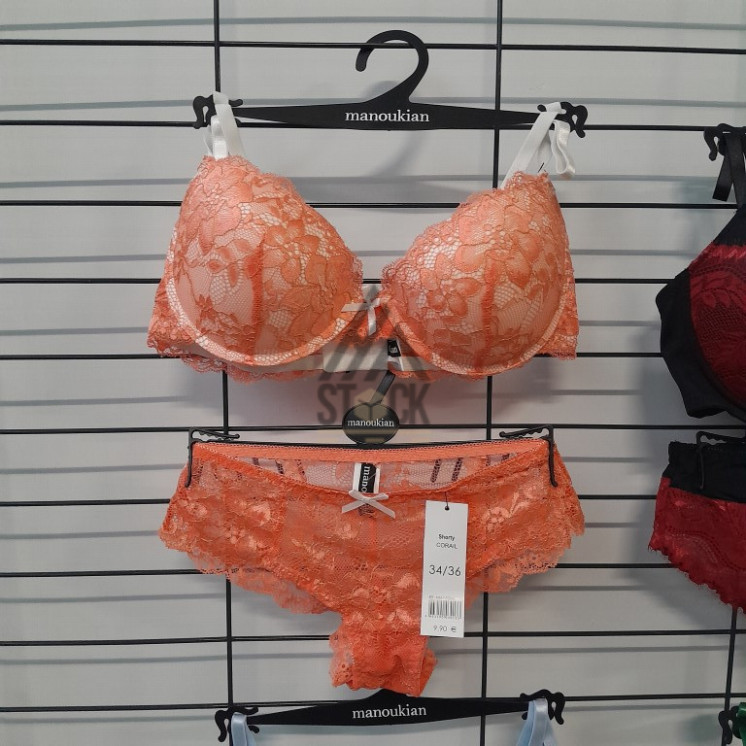 Sous vêtement MANOUKIAN - 50 pièces