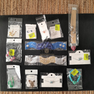 BIJOUX - 300 pièces