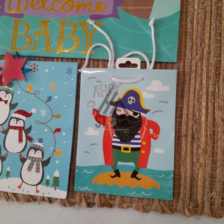 Sac cadeaux - 125 pièces