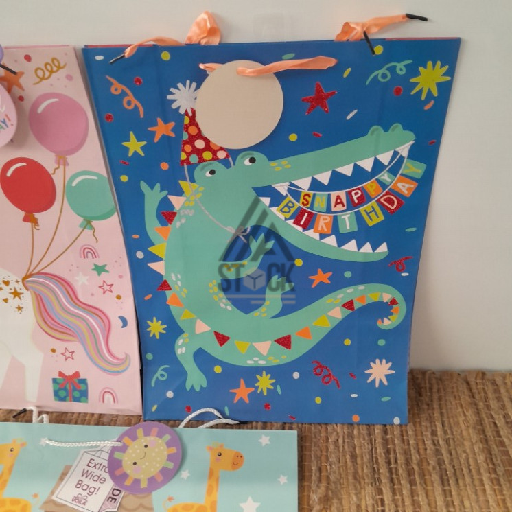 Sac cadeaux - 125 pièces