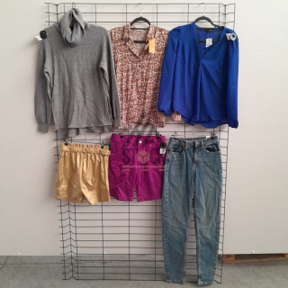 TEXTILE MARQUE  - 150 pièces