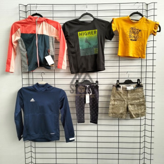 TEXTILE ENFANT de marque - 120 pièces