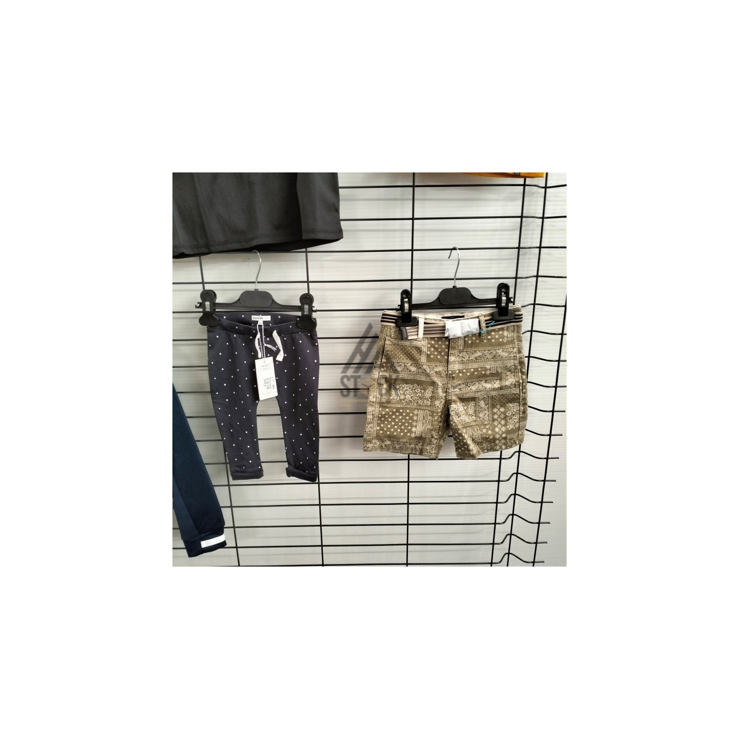 TEXTILE ENFANT de marque - 120 pièces