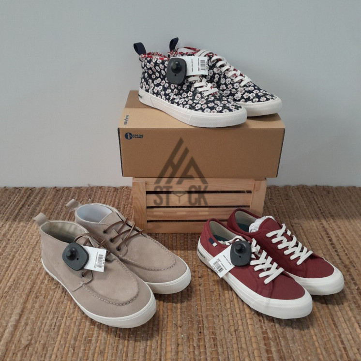 CHAUSSURE en boite SEAVEES - 12 paires