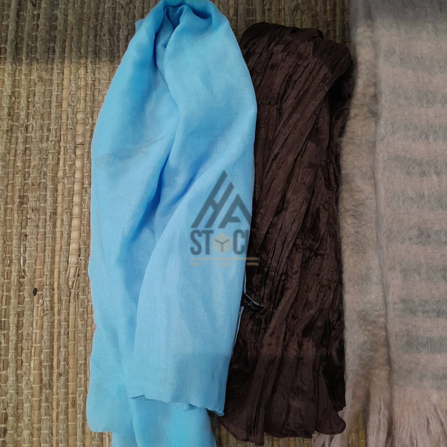 Echarpe, foulard ... - 100 pièces