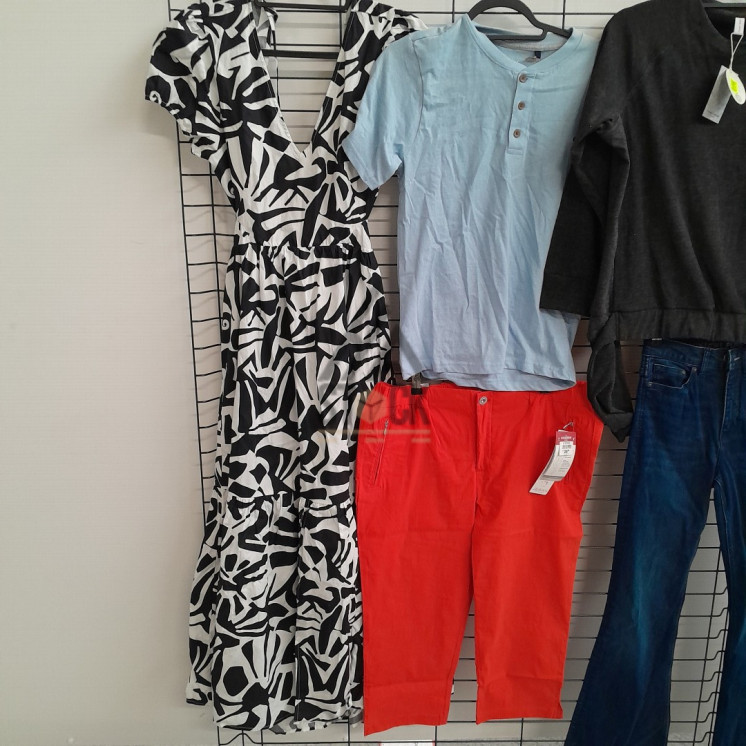 TEXTILE MARQUE  - 100 pièces