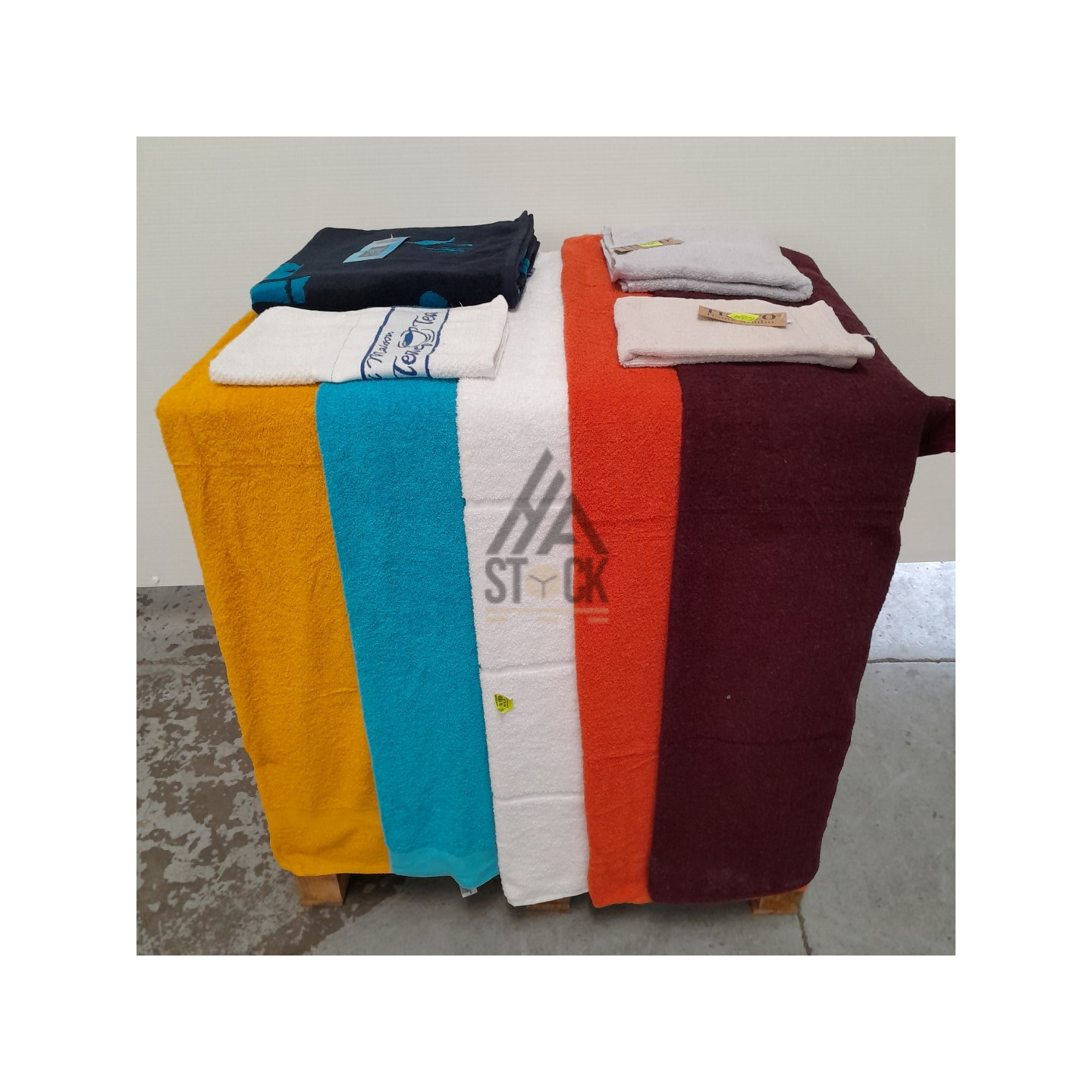 SERVIETTE - 115 pièces