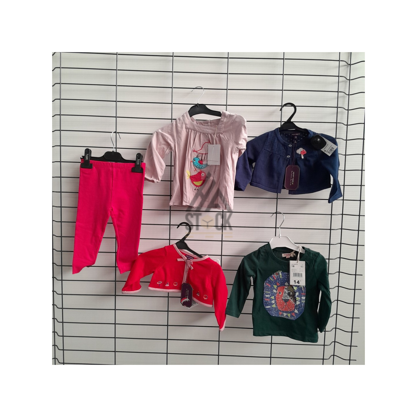 TEXTILE ENFANT de marque - 32 pièces