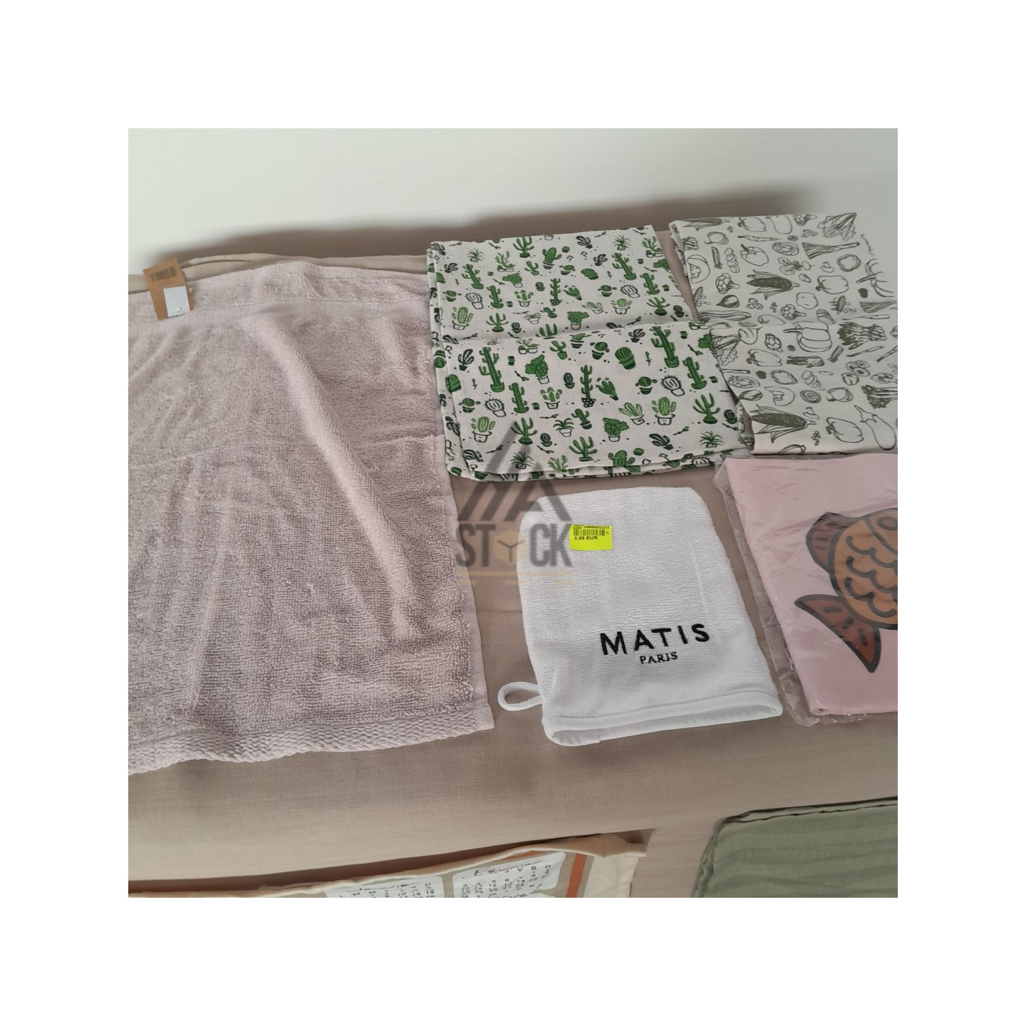 LINGE DE MAISON VRAC - 220 pièces