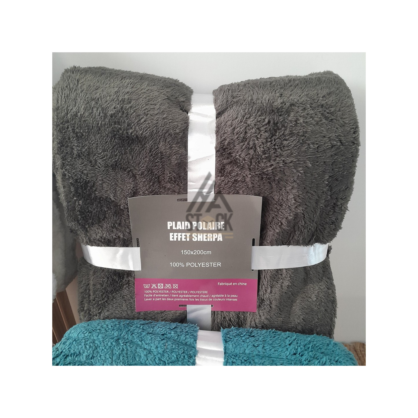 Plaid polaire effet SHERPA - 10 pièces