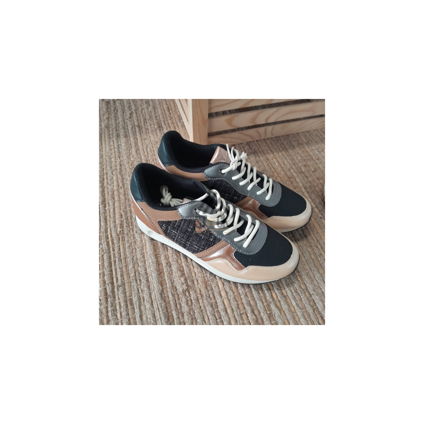 CHAUSSURE en boite - WALKING CITY  - 10 paires