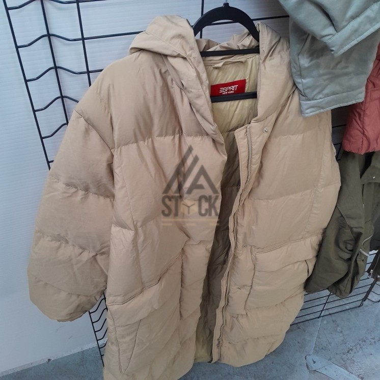 MANTEAUX - ESPRIT -  10 pièces