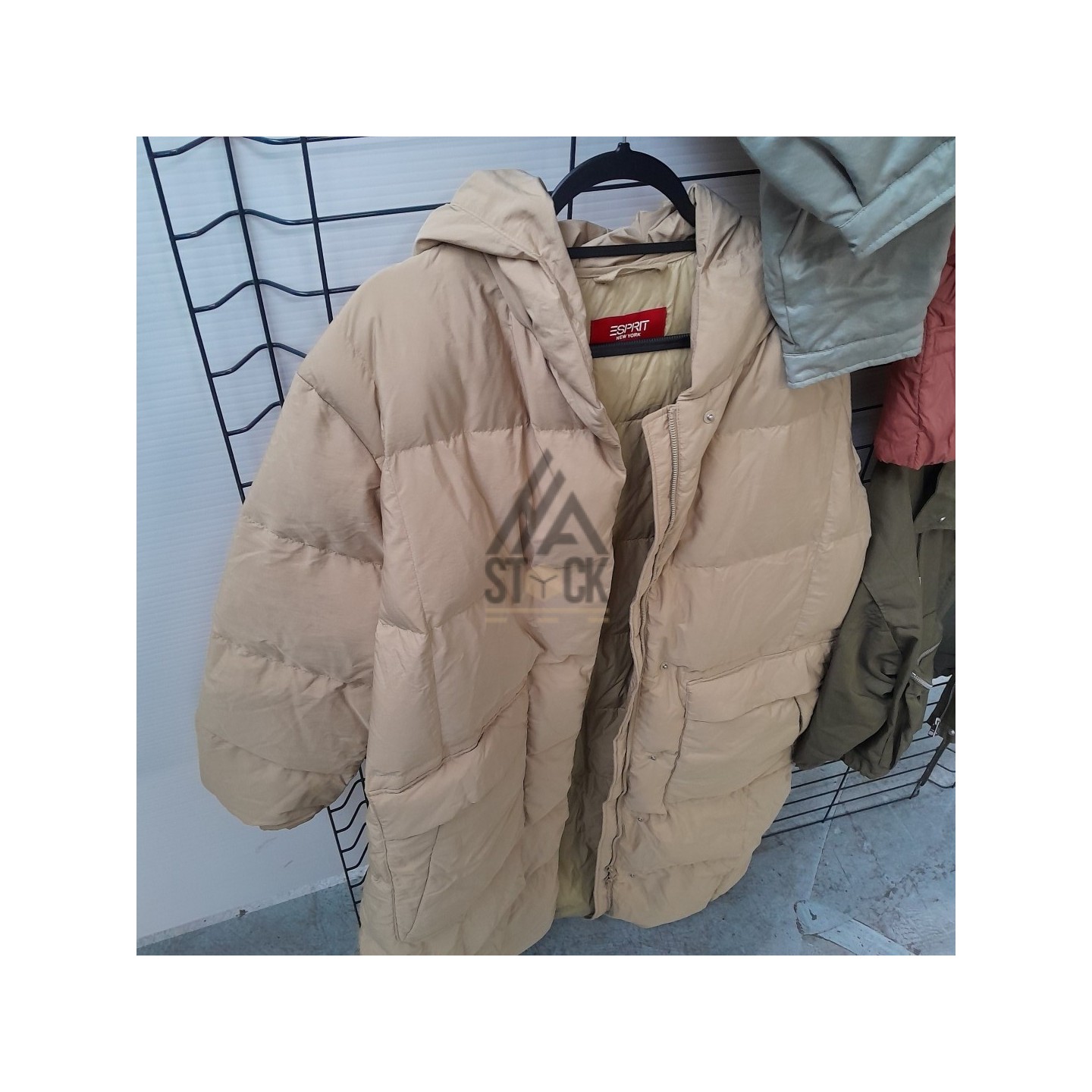 MANTEAUX - ESPRIT -  10 pièces