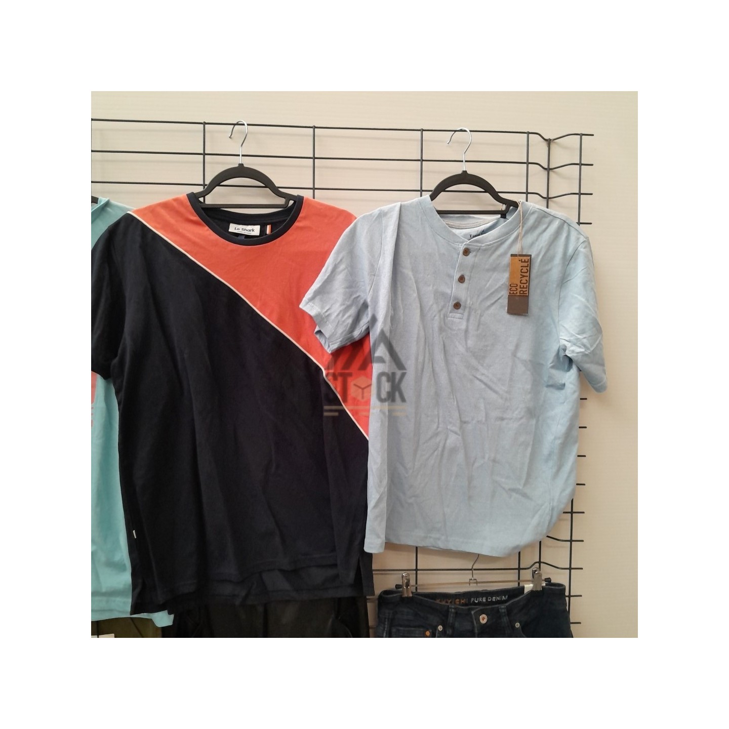 TEXTILE MARQUE  - 150 pièces