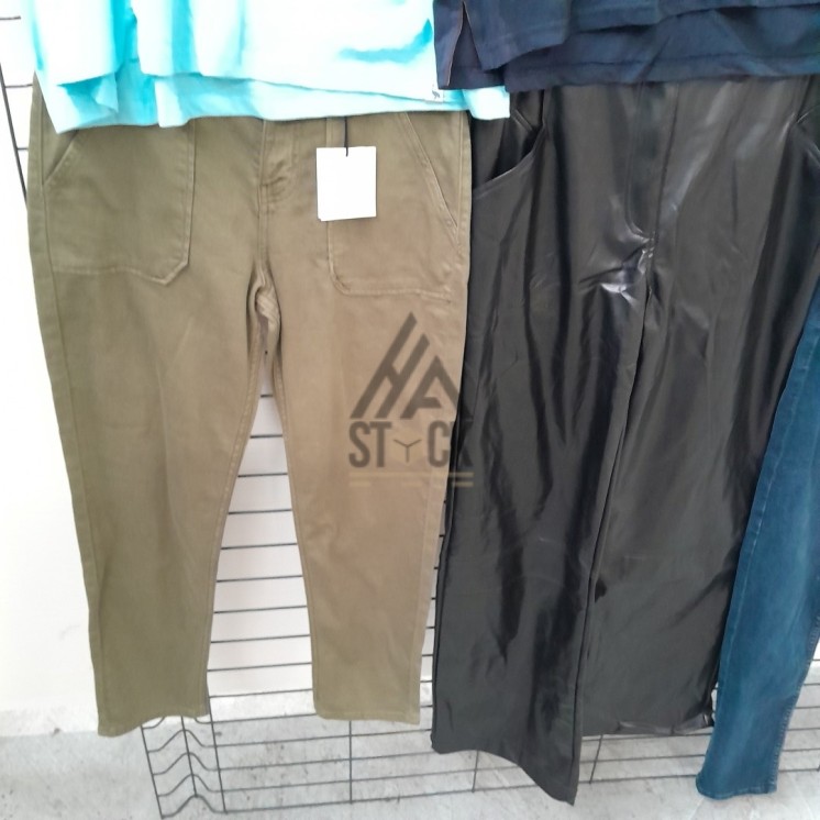 TEXTILE MARQUE  - 150 pièces