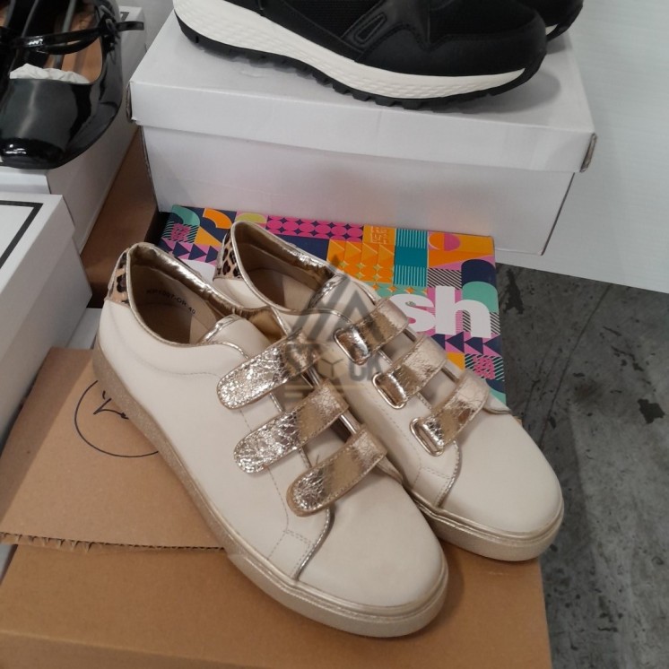 CHAUSSURE en boite  - 20 paires