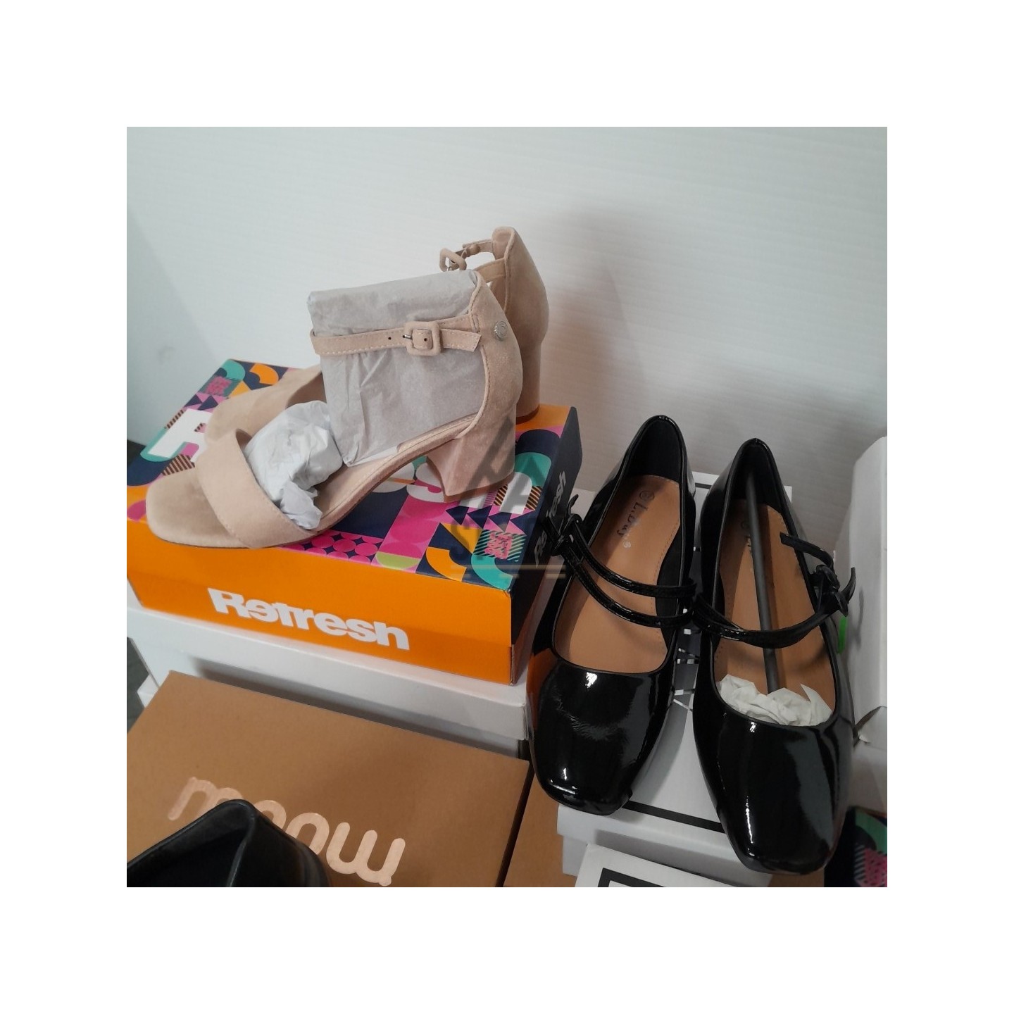 CHAUSSURE en boite  - 20 paires