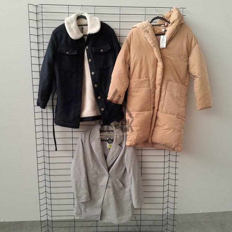 MANTEAUX - ESPRIT -  9 pièces