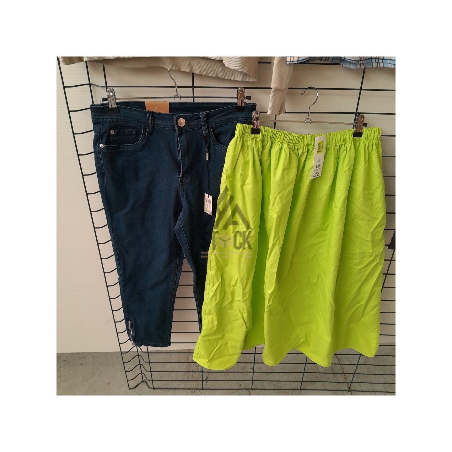 TEXTILE - 300 pièces