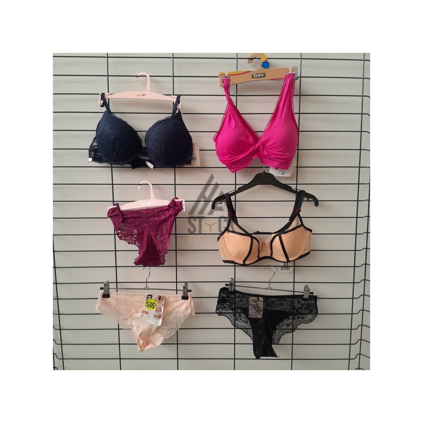 SOUS VETEMENTS DE MARQUE - 50 pièces